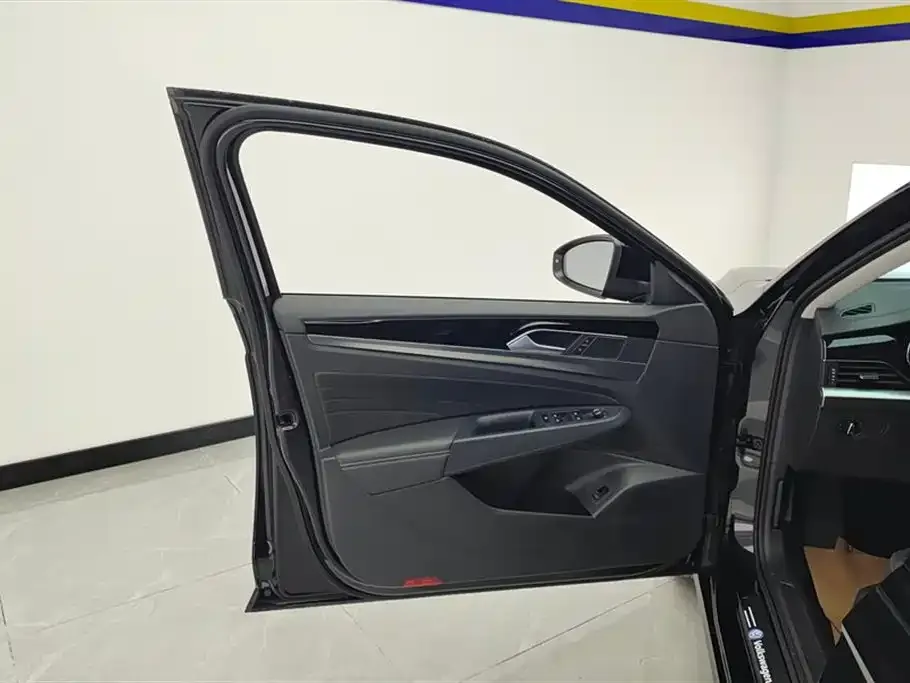 Volkswagen Passat — фото 3