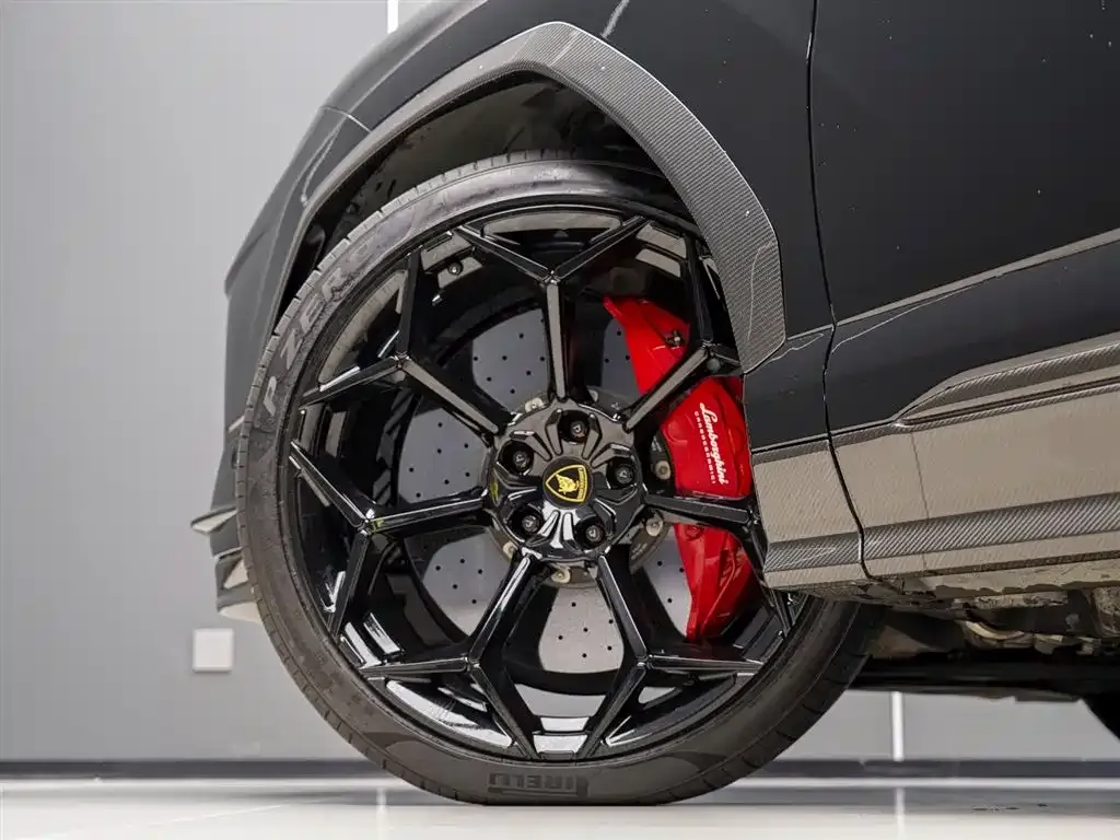 Lamborghini Urus — фото 4