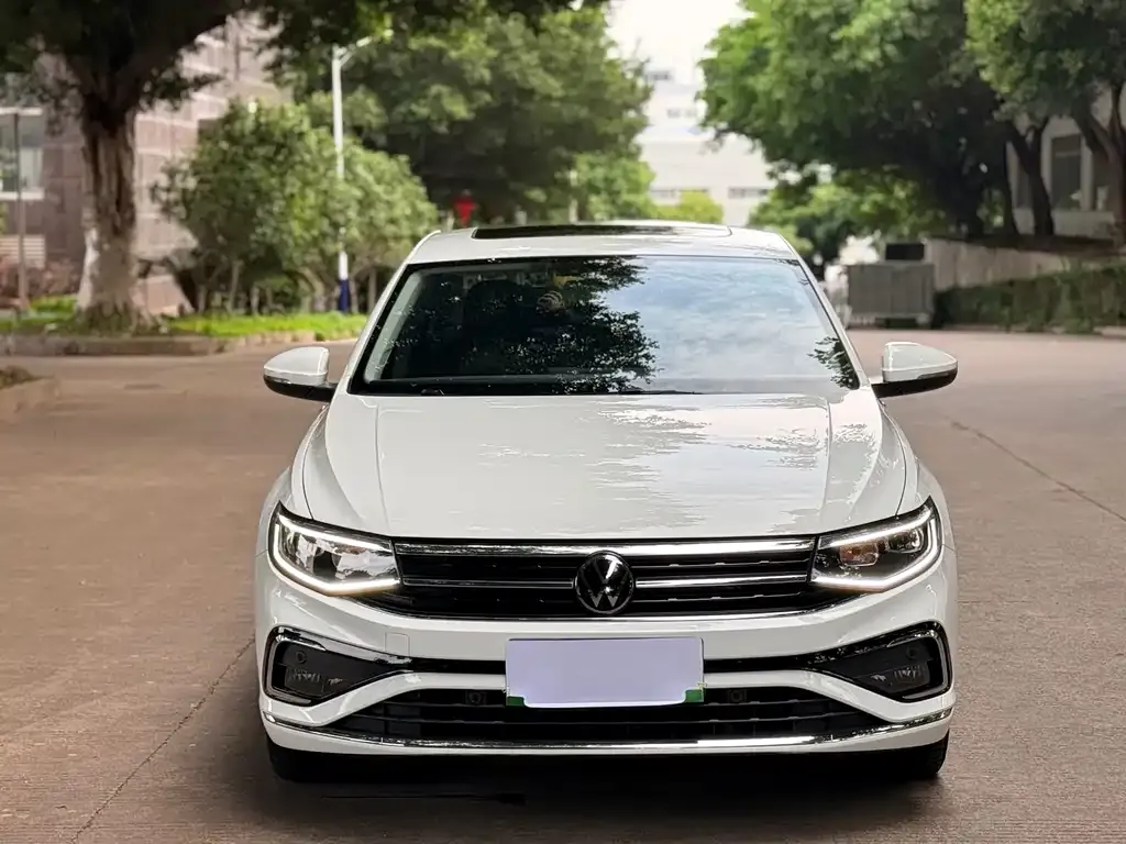Volkswagen Bora 2024 из CN, фото 5
