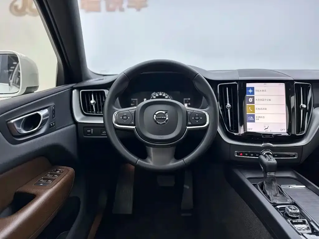 Volvo XC60 2021 из CN, фото 5