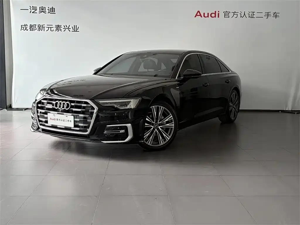 Audi A6L — фото 1