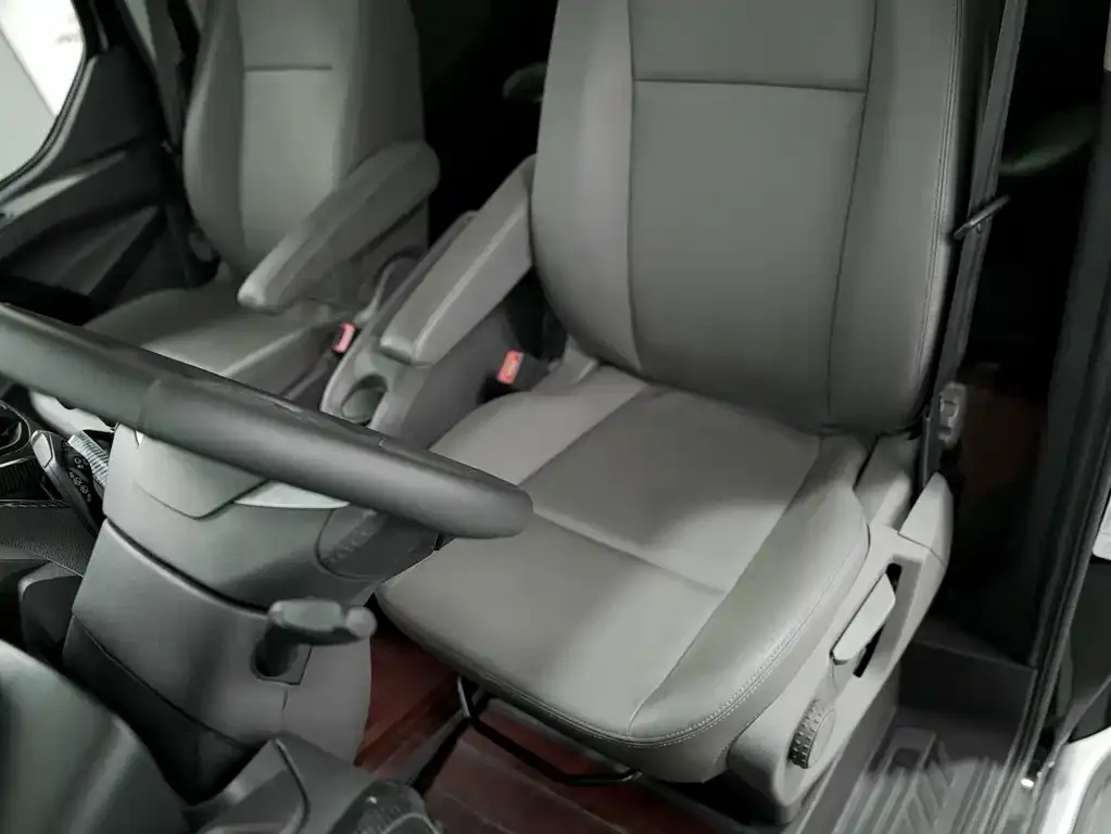 Ford Tourneo 2021 из CN, фото 3