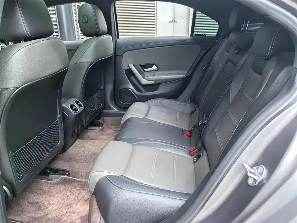 Mercedes-Benz A-Class AMG — фото 5
