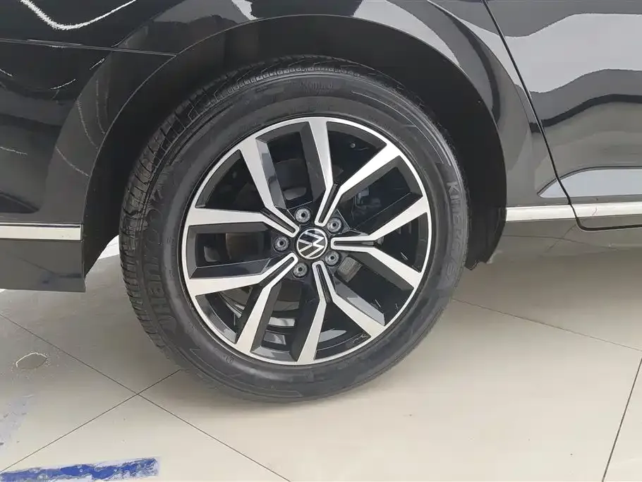 Volkswagen Magotan 2021 из CN, фото 2