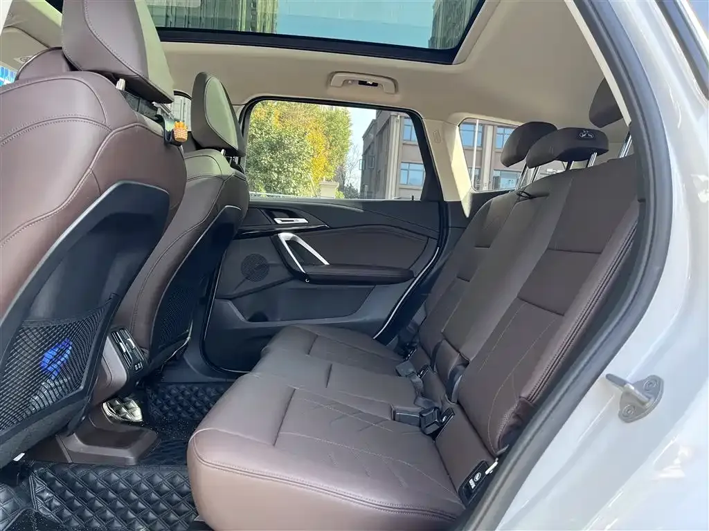 BMW X1 2023 из CN, фото 9