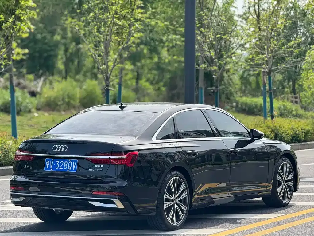 Audi A6L — фото 6