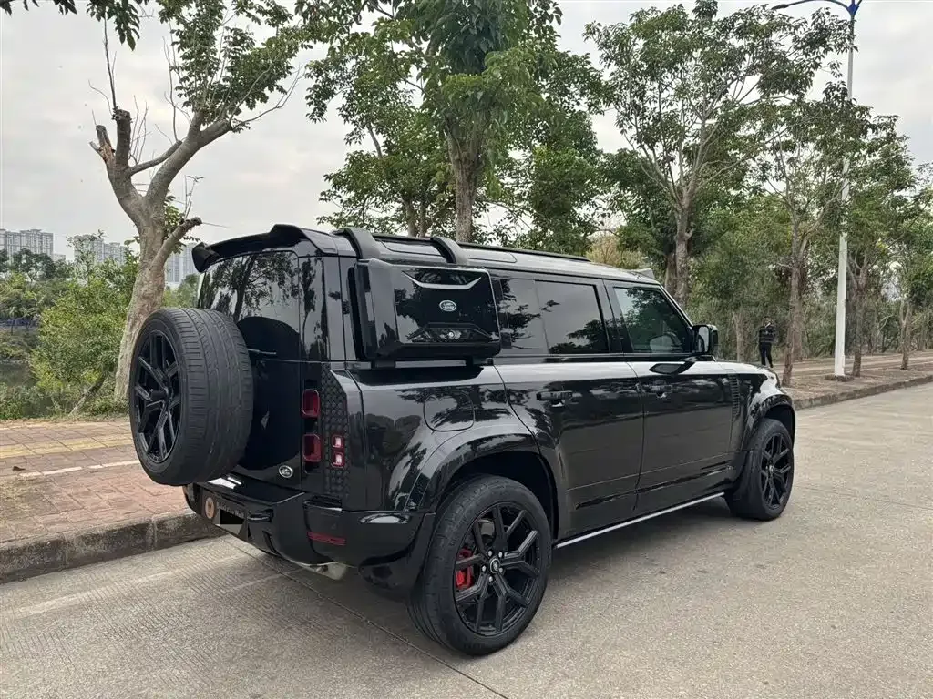 Land Rover Defender — фото 9