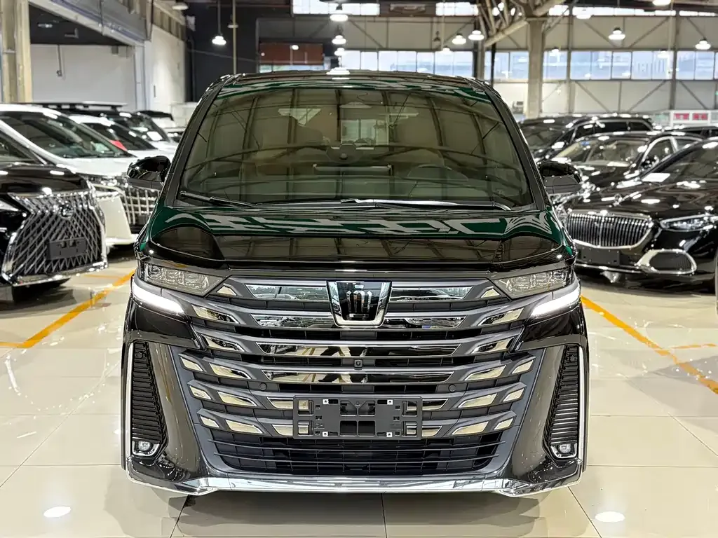 Toyota Vellfire — фото 6
