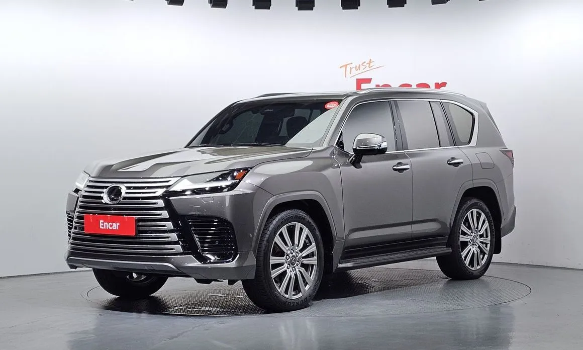 Lexus LX