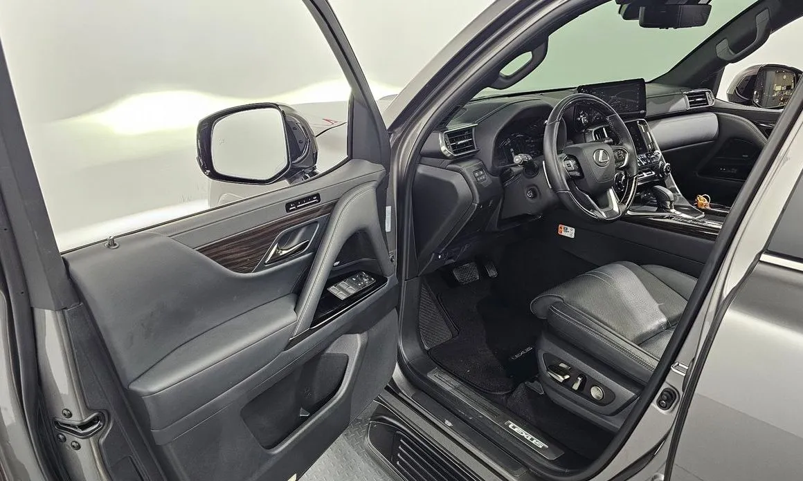 Lexus LX 2025 из KR, фото 2