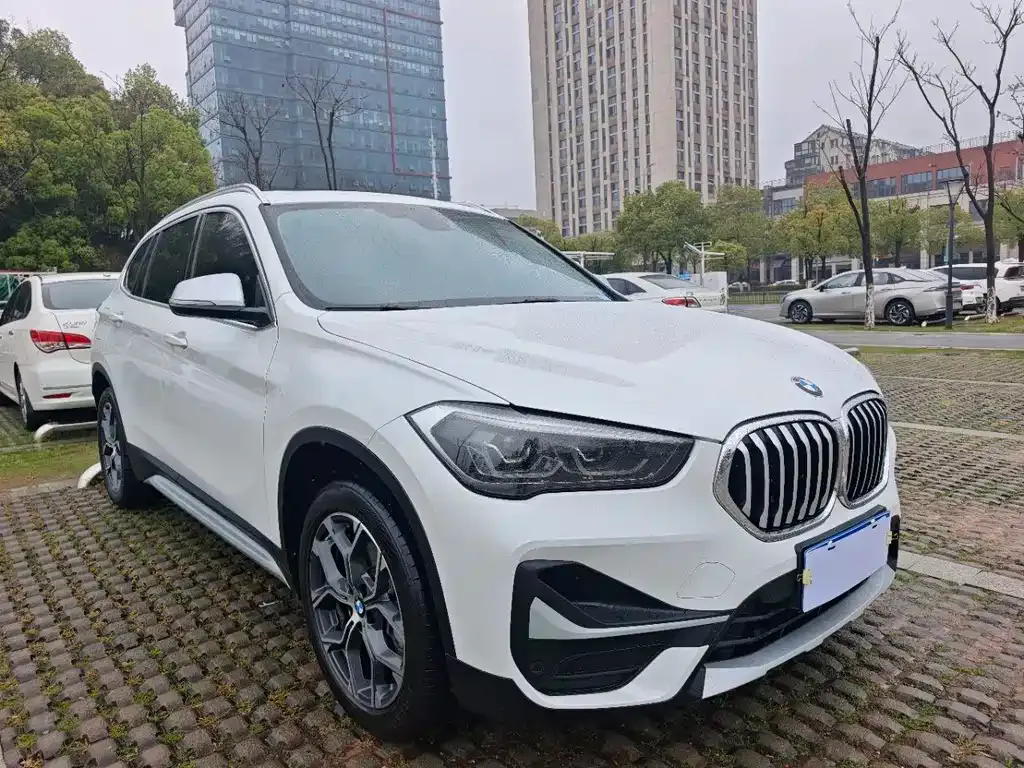 BMW X1 — фото 6