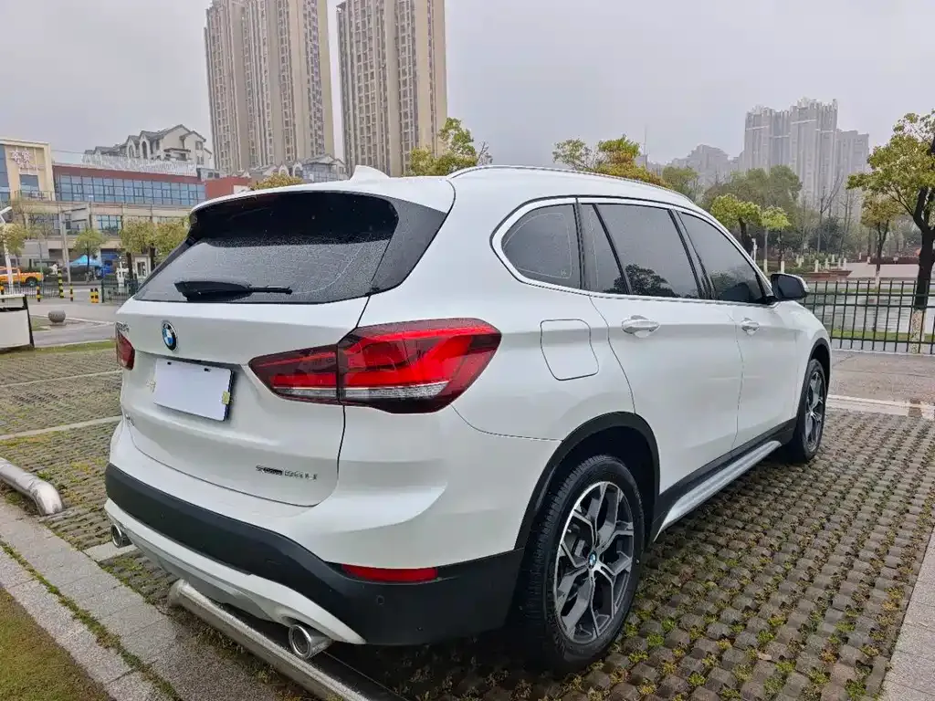 BMW X1 — фото 4