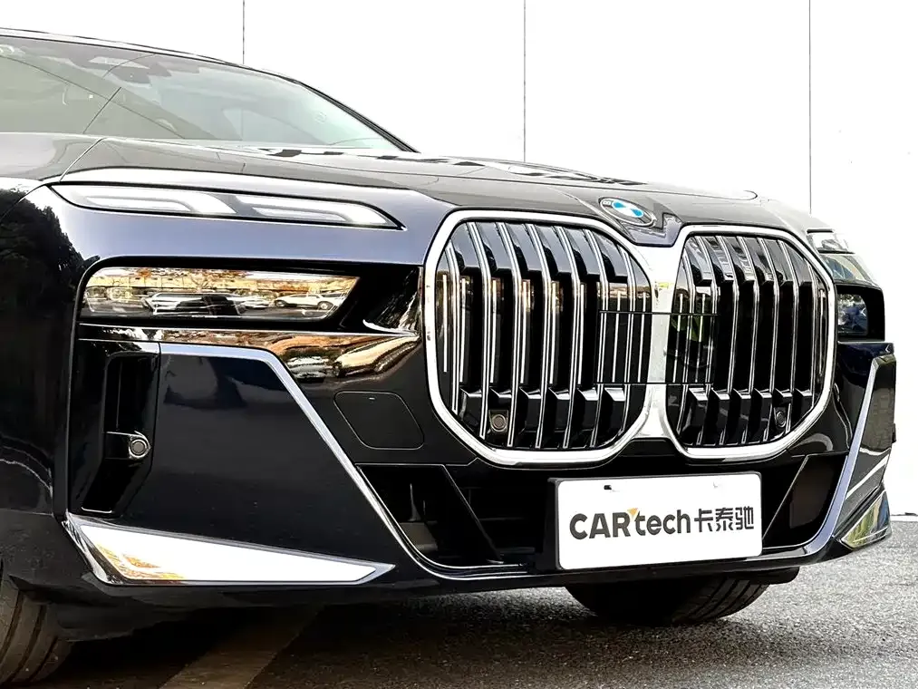 BMW 7 Series — фото 5