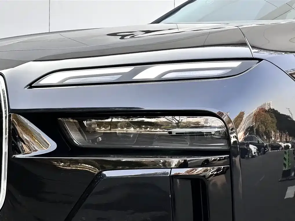 BMW 7 Series — фото 10