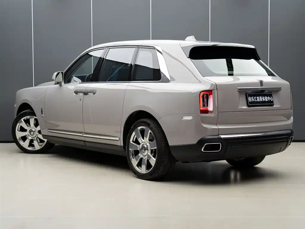 Rolls-Royce Cullinan — фото 2