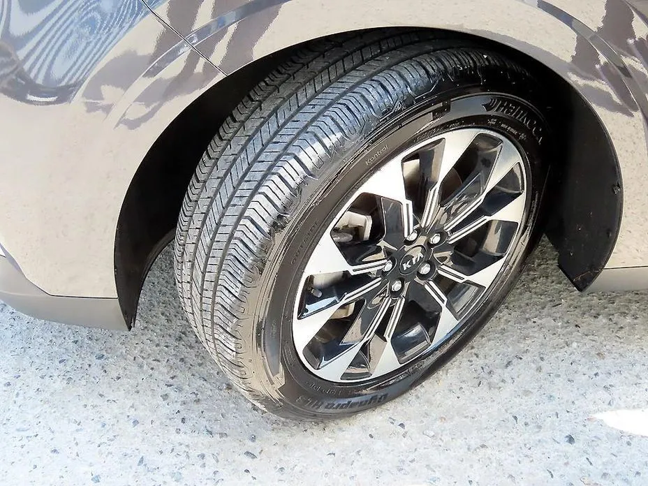 Kia Carnival — фото 2