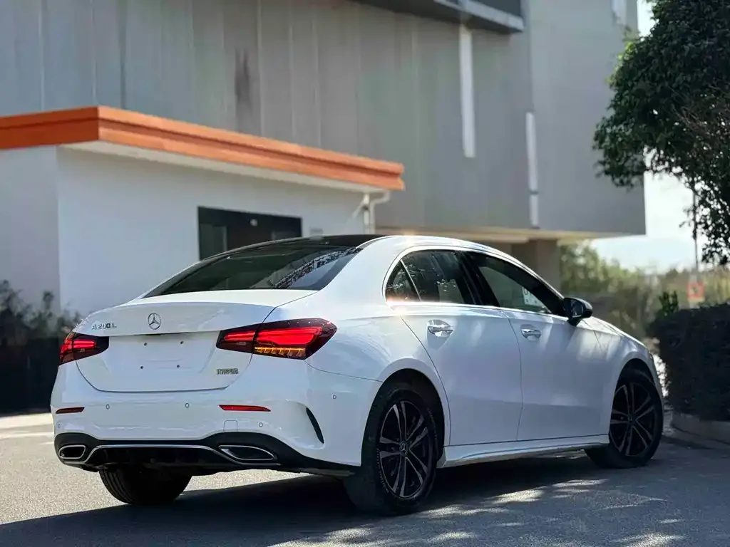 Mercedes-Benz A-Class — фото 3