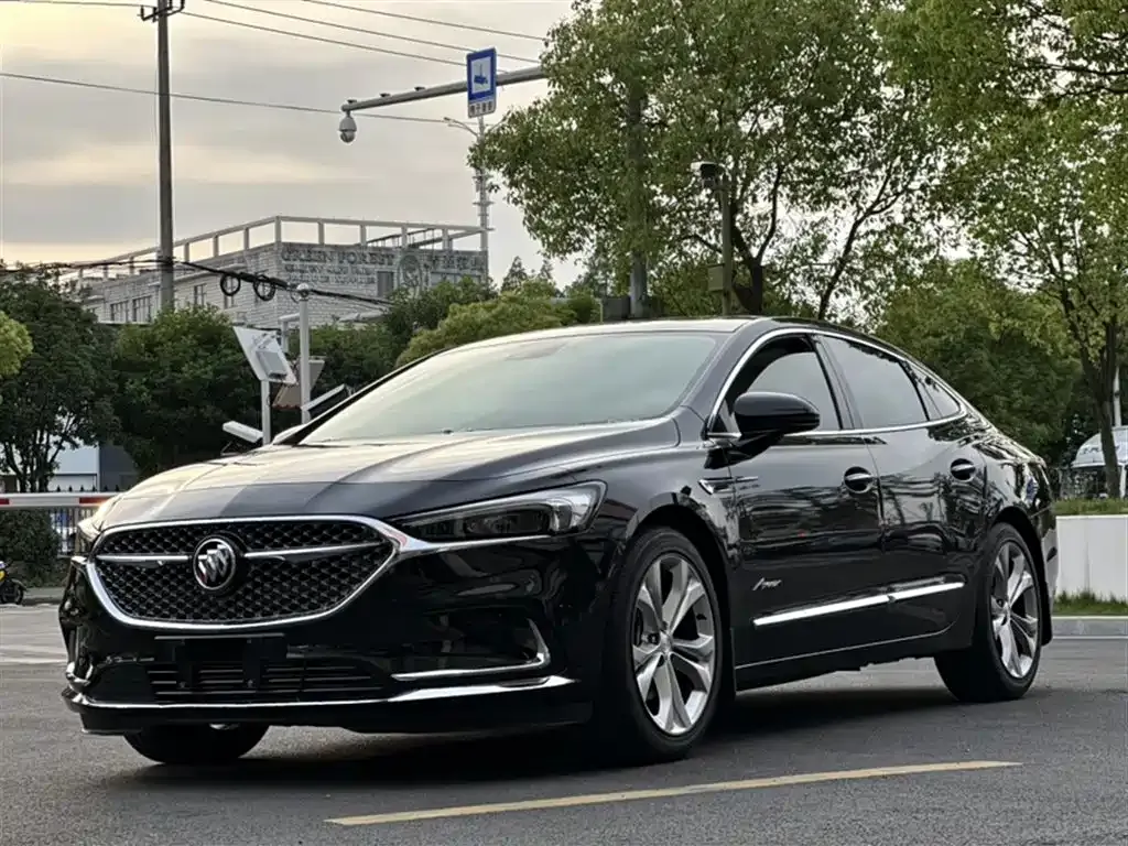 Buick LaCrosse — фото 6