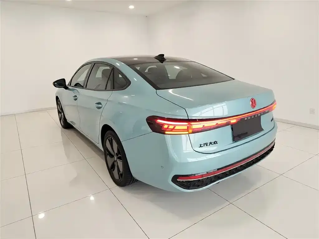 Volkswagen Passat — фото 10