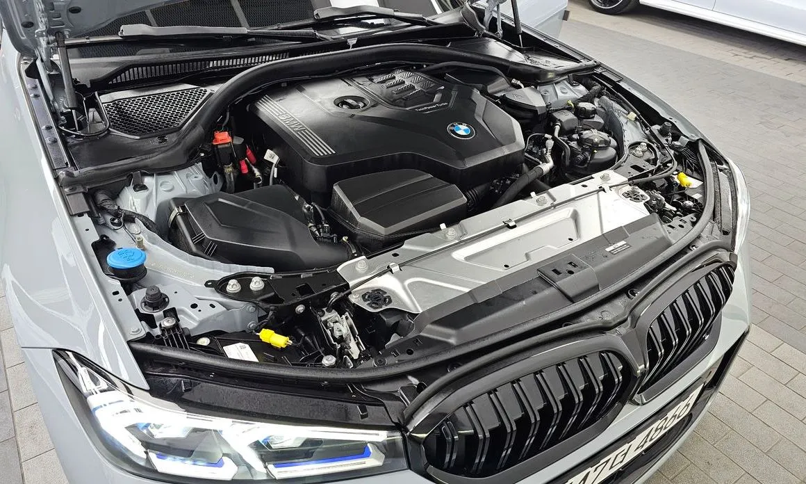 BMW 3-Series 2024 из KR, фото 8