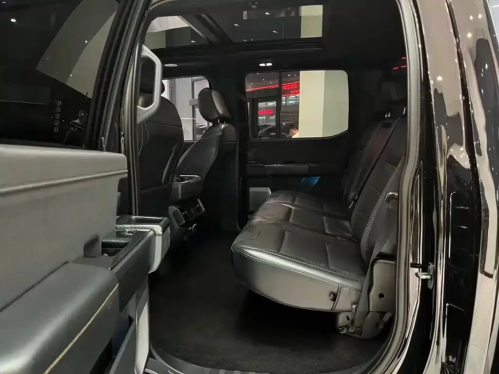 Ford F-150 Raptor — фото 2