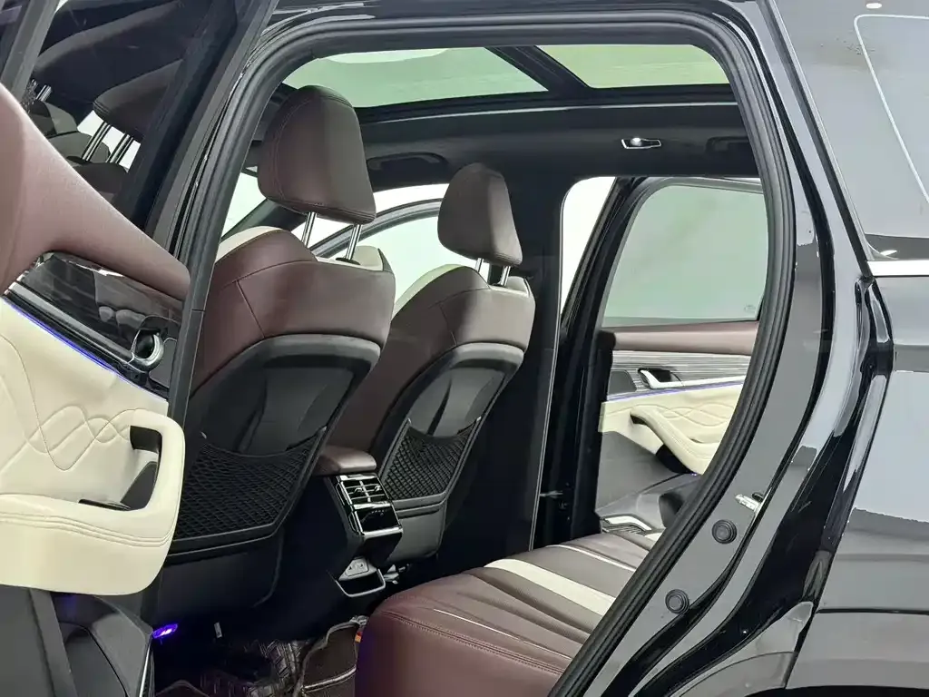 Geely Xingyue L — фото 10