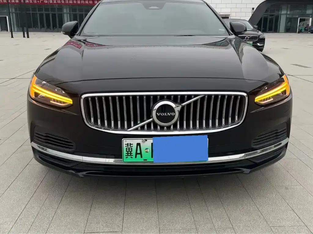Volvo S90 PHEV