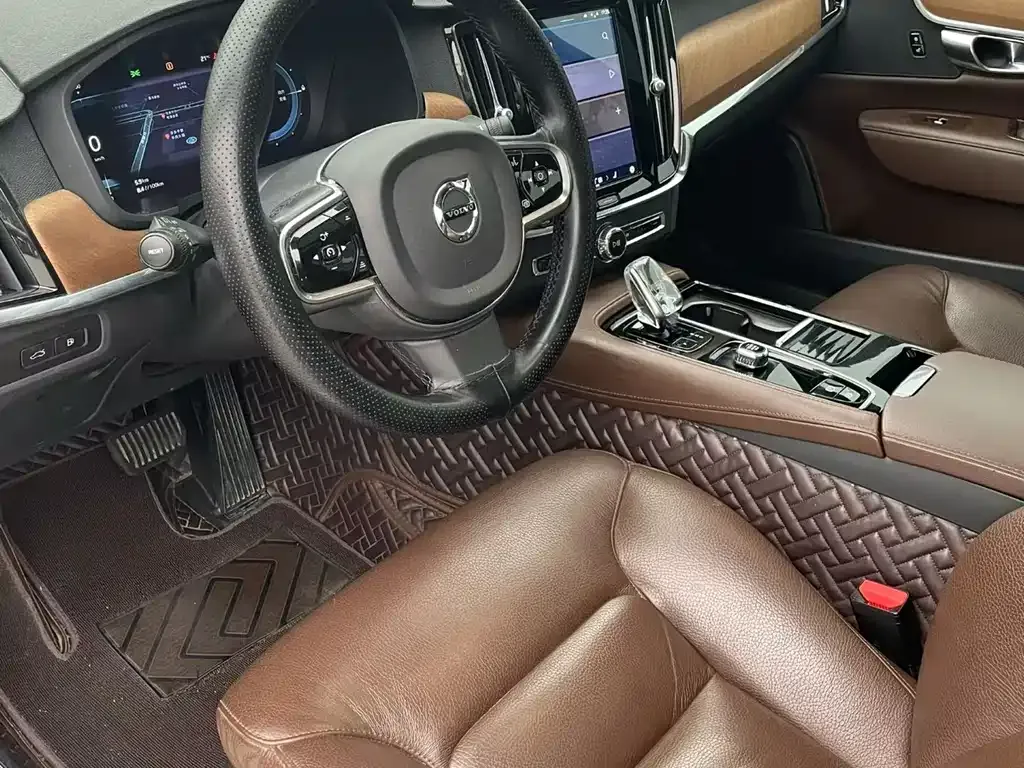 Volvo S90 PHEV 2022 из CN, фото 9