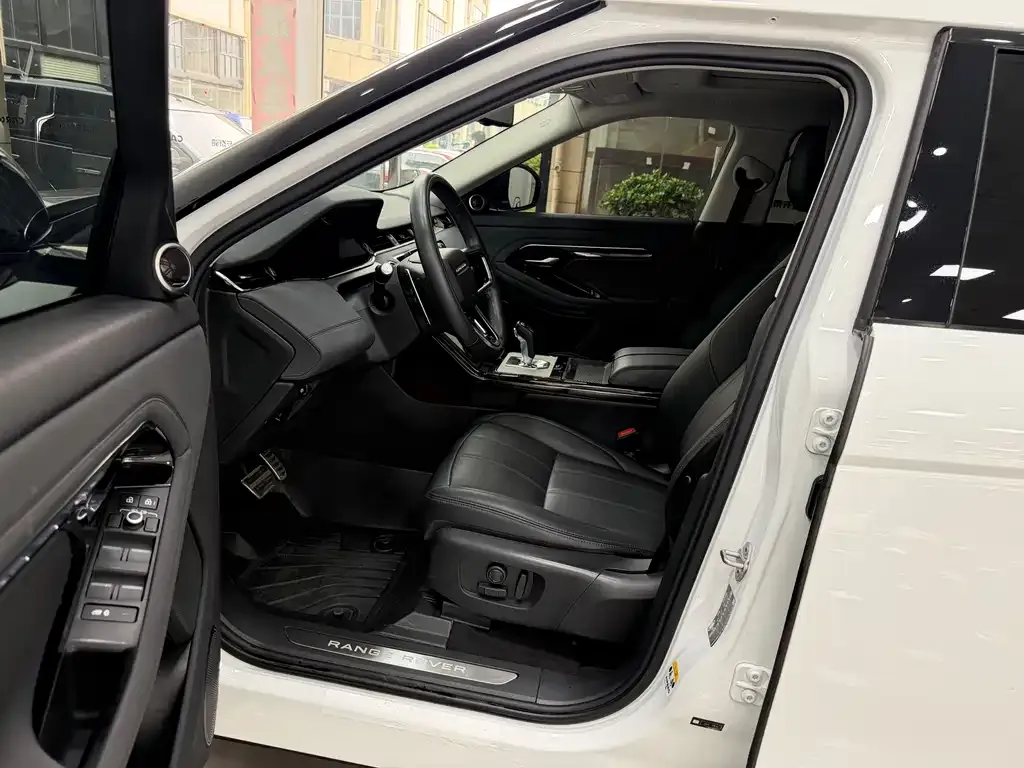 Land Rover Evoque — фото 6