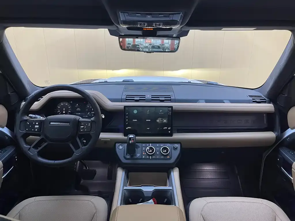 Land Rover Defender — фото 10