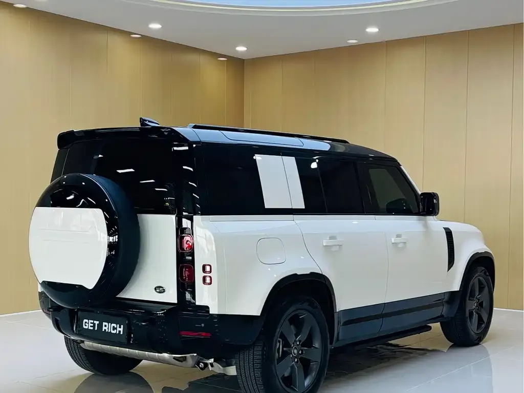 Land Rover Defender — фото 7