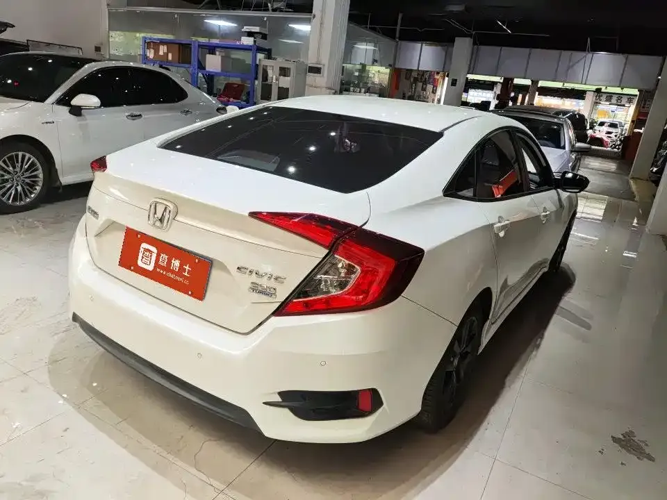 Honda Civic — фото 5