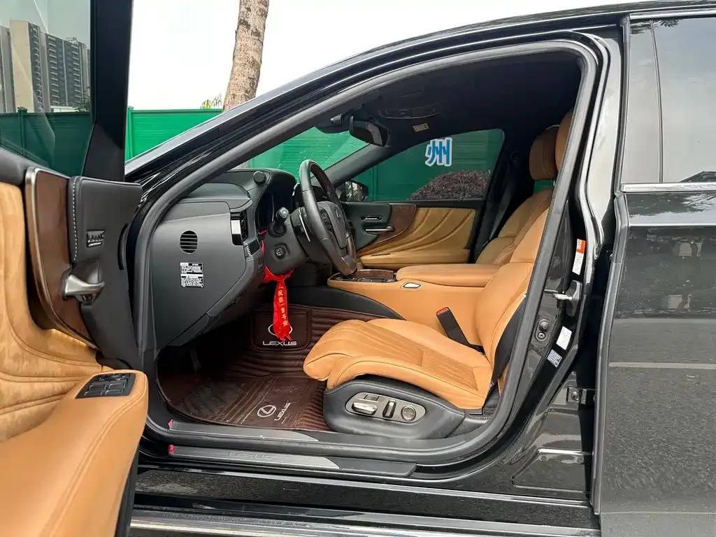 Lexus LS 2021 из CN, фото 5