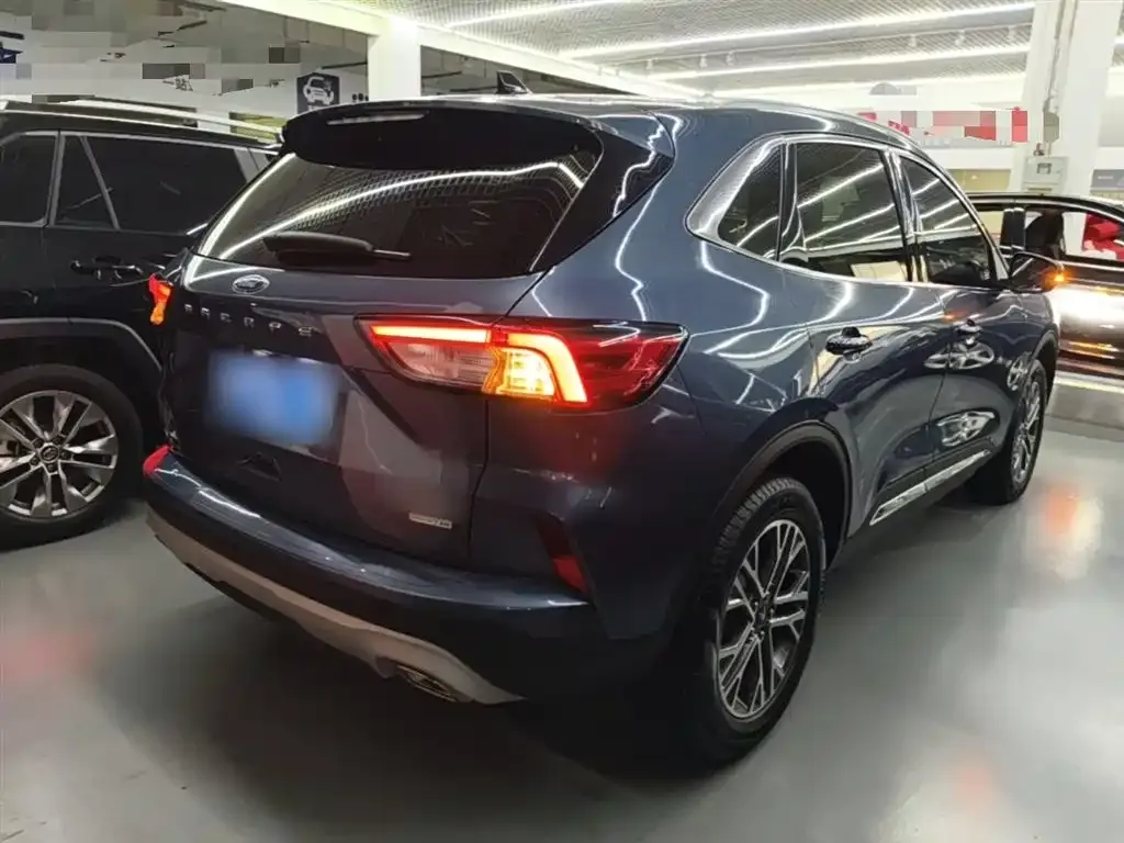 Ford Escape 2023 из CN, фото 7