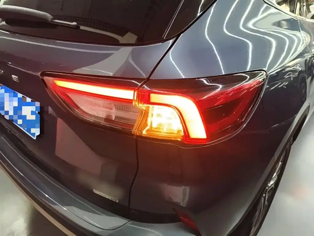 Ford Escape 2023 из CN, фото 8