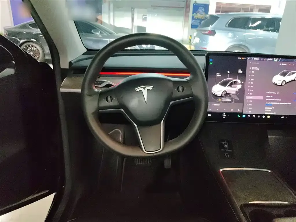 Tesla Model Y — фото 3