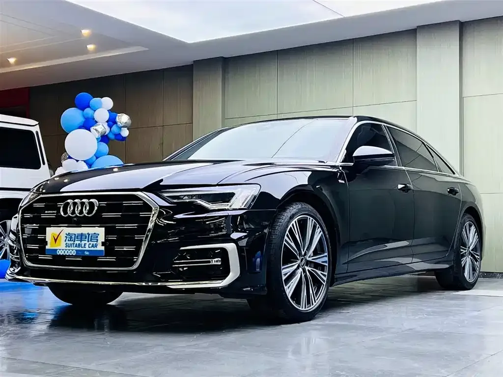 Audi A6L — фото 1