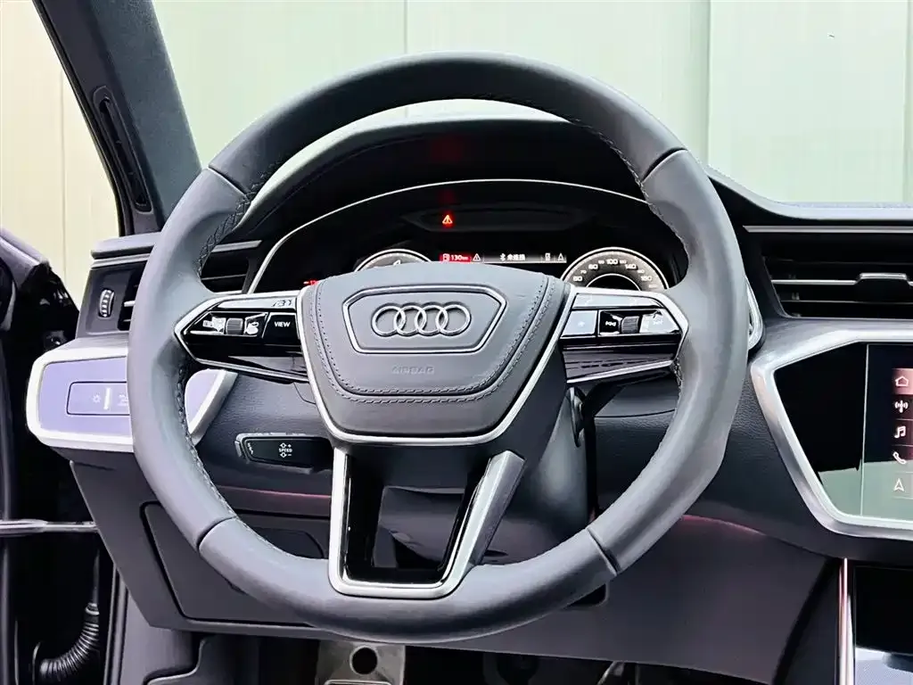 Audi A6L — фото 6