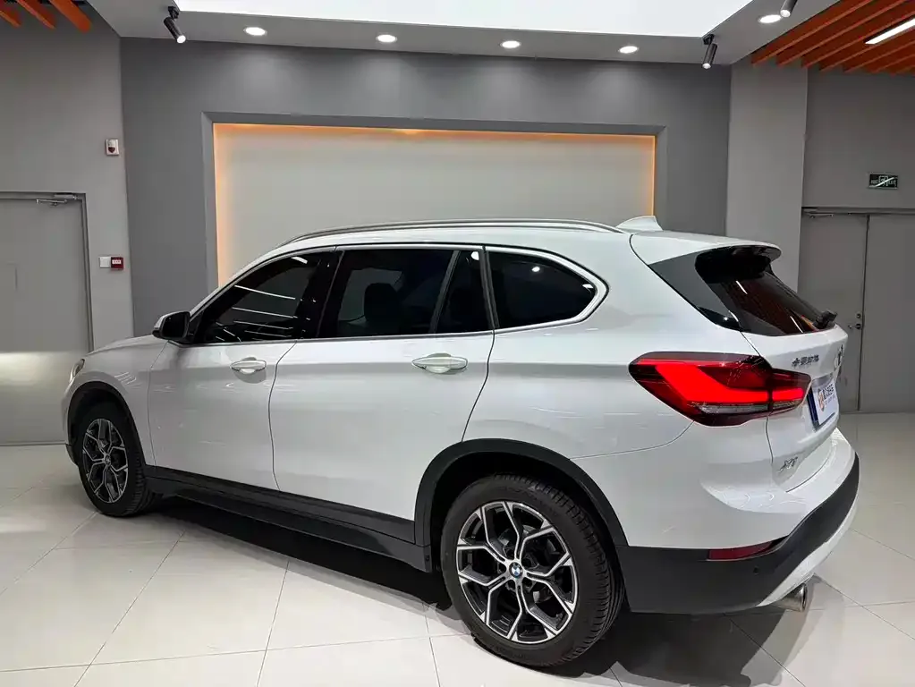 BMW X1 — фото 3