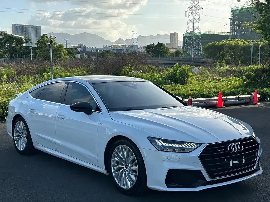 Audi A7 2021 из CN, фото 7