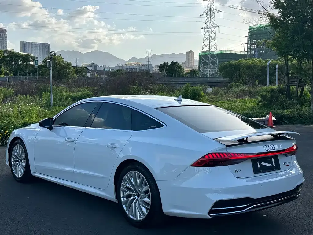 Audi A7 2021 из CN, фото 6