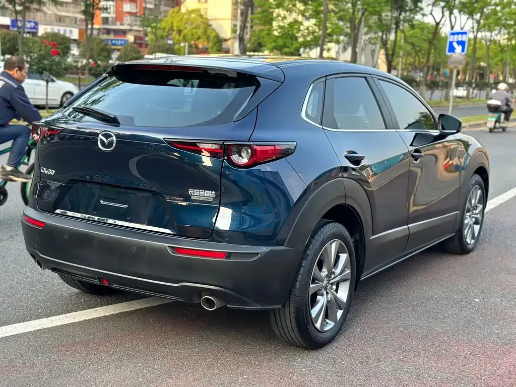 Mazda CX-30 — фото 9