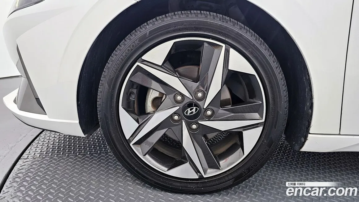Hyundai AVANTE — фото 9