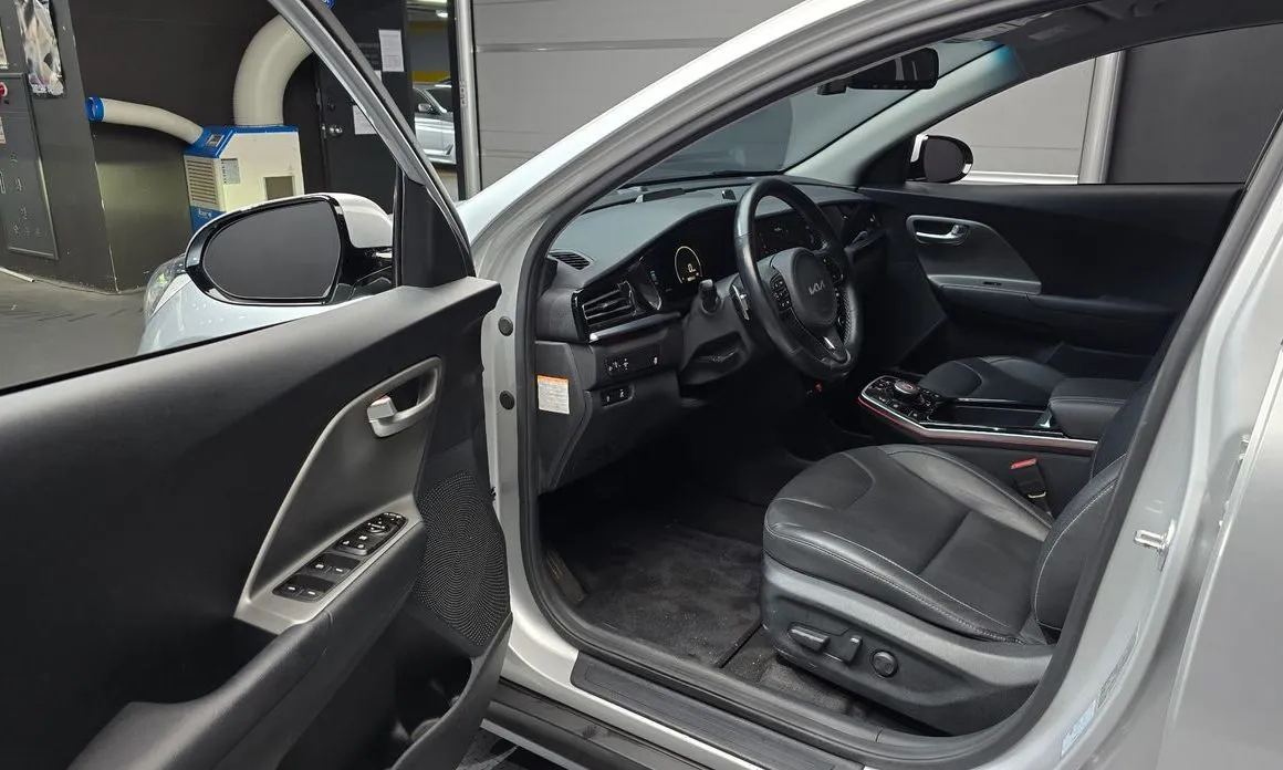 Kia Niro 2023 из KR, фото 10