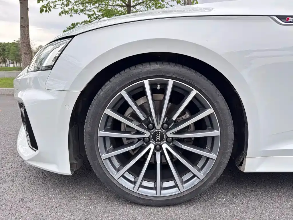 Audi A5 (Import) — фото 2