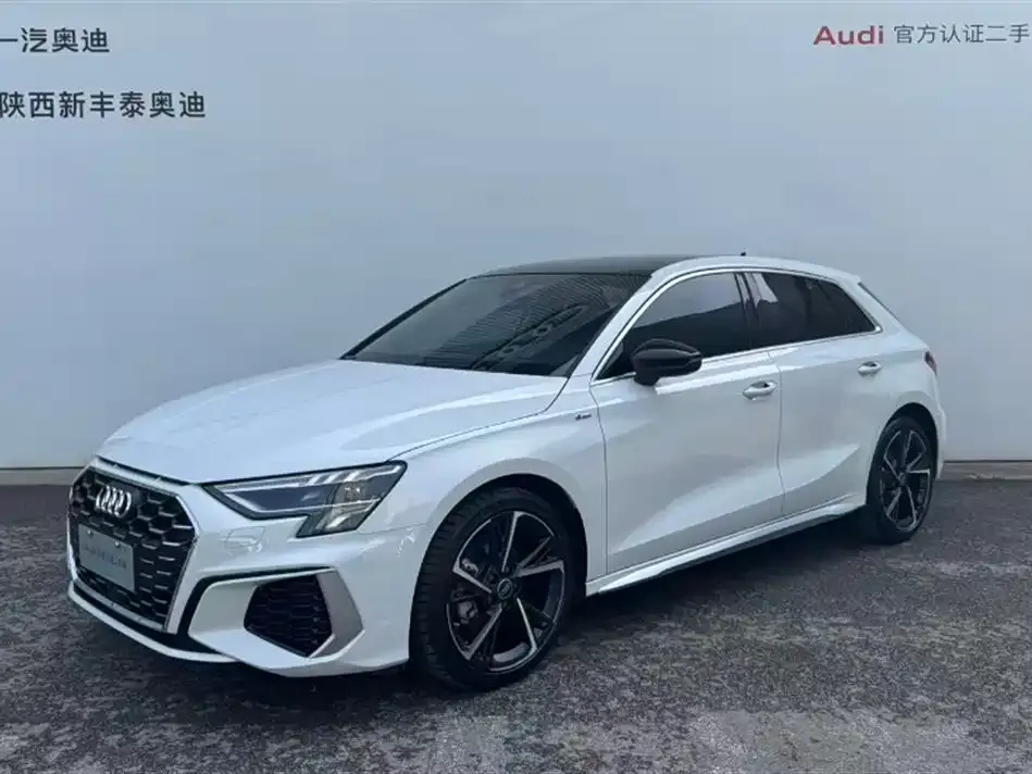 Audi A3 — фото 1