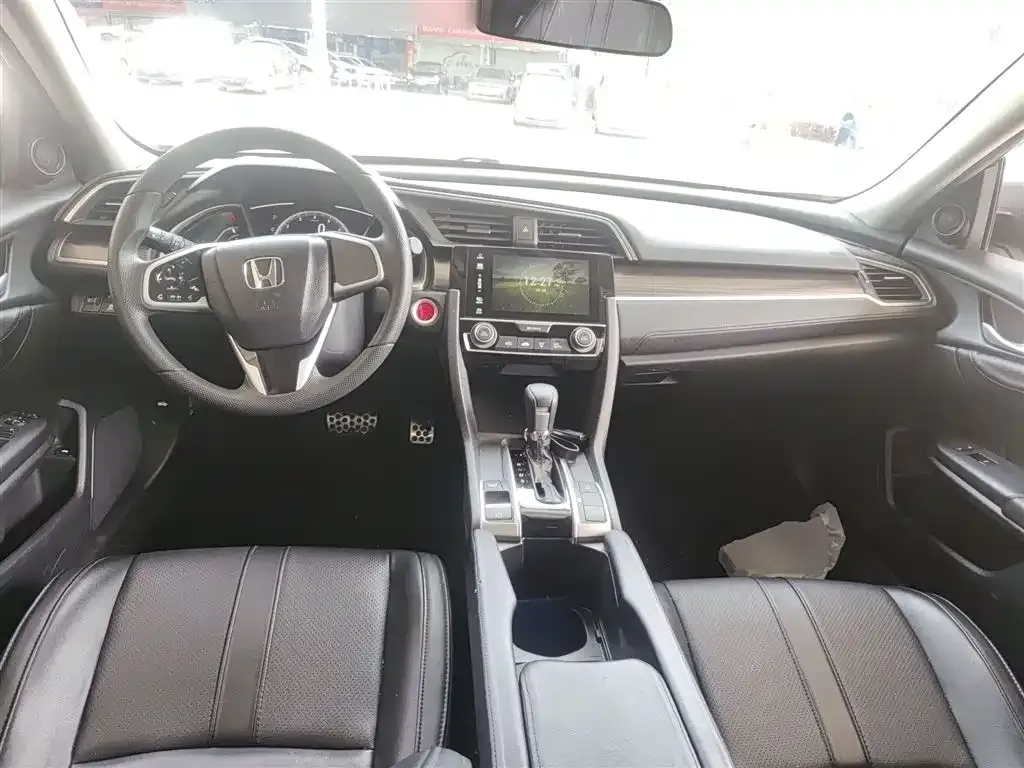 Honda Civic — фото 8