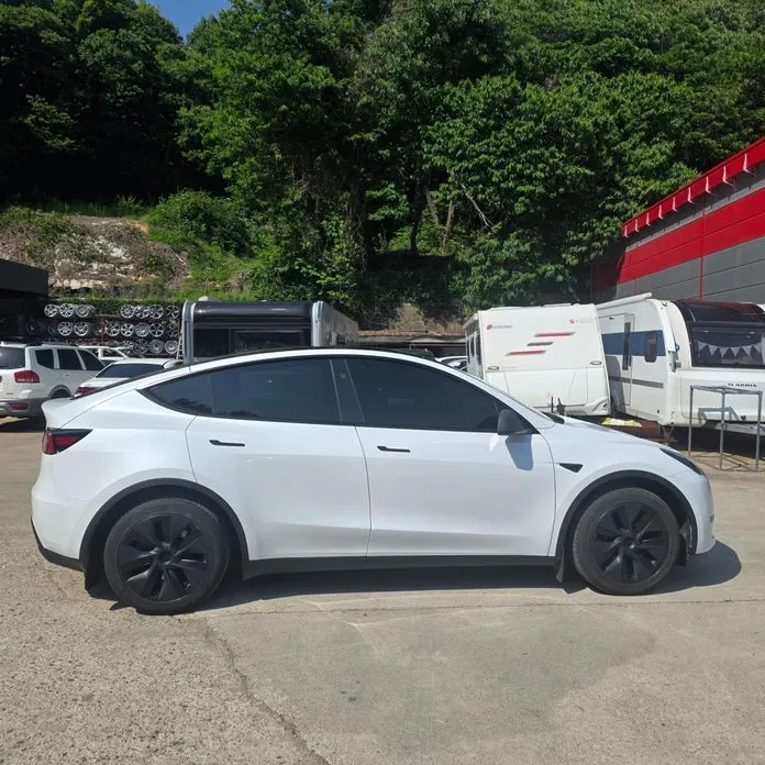 Tesla Model Y — фото 5