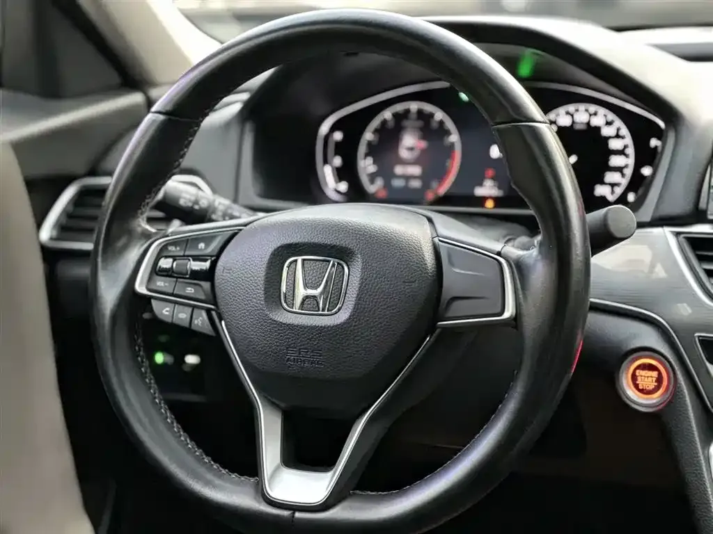 Honda Accord — фото 5