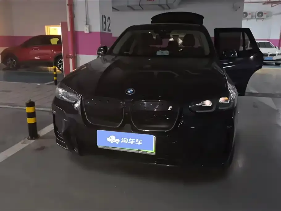 BMW iX3 2024 из CN, фото 4